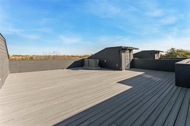 Building Photo - 1105 Poindexter St