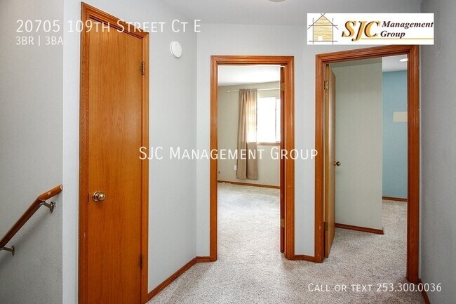 Building Photo - Beautiful 3 bedroom, 2.5 bath, 1800 sq ft ...