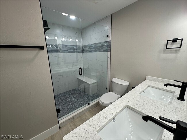 Building Photo - 9161 Seville Rd