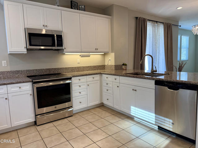 Building Photo - 629 W Foothill Blvd