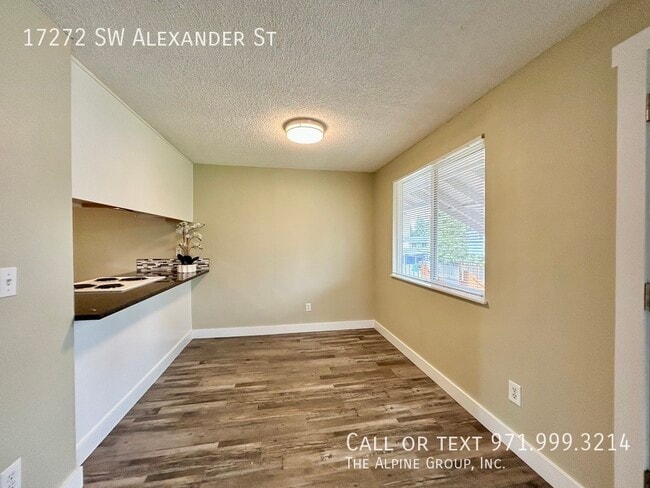 Building Photo - 17272 SW Alexander St