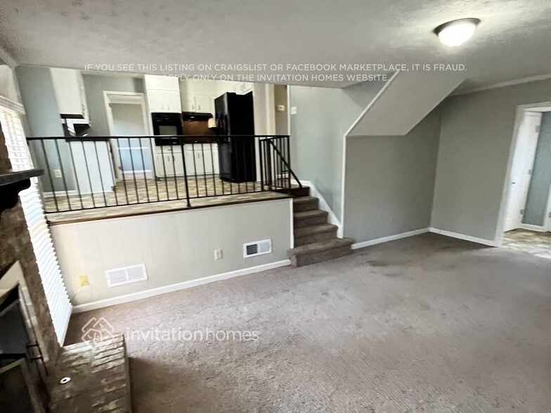 Building Photo - 230 Meadowood Ct