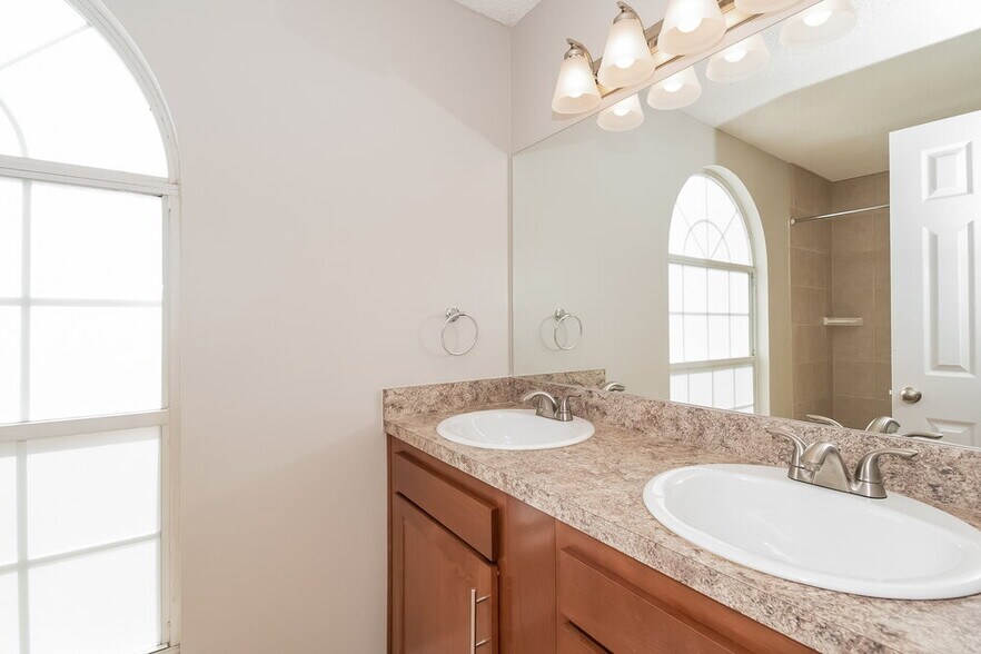 Building Photo - 12335 Silent Brook Trail N