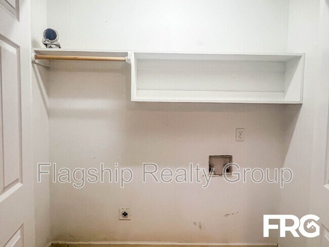 Building Photo - 205 Wyndham Cir