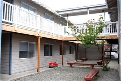Building Photo - Juneau's Landing Apartments