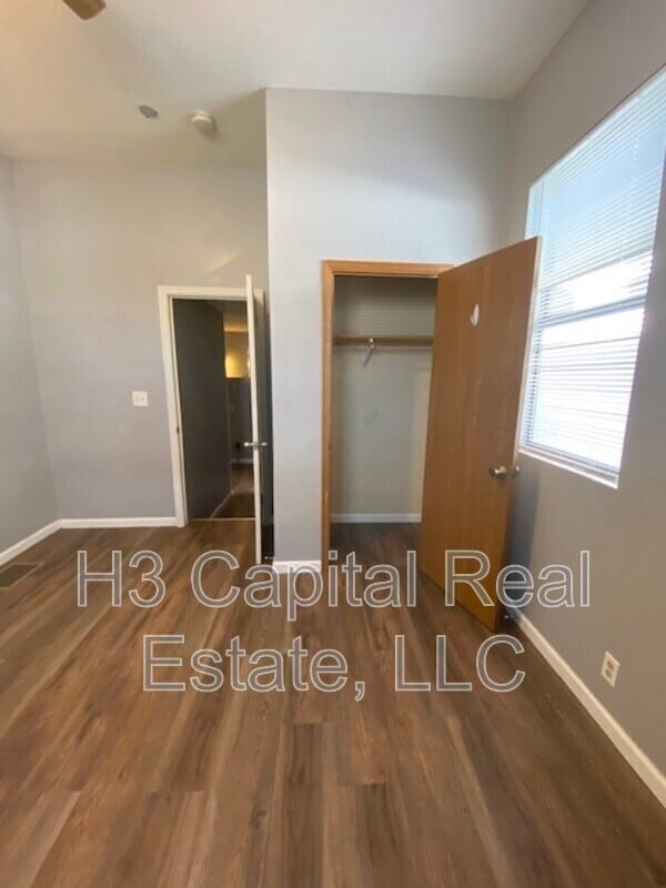 Building Photo - 117 S Main St