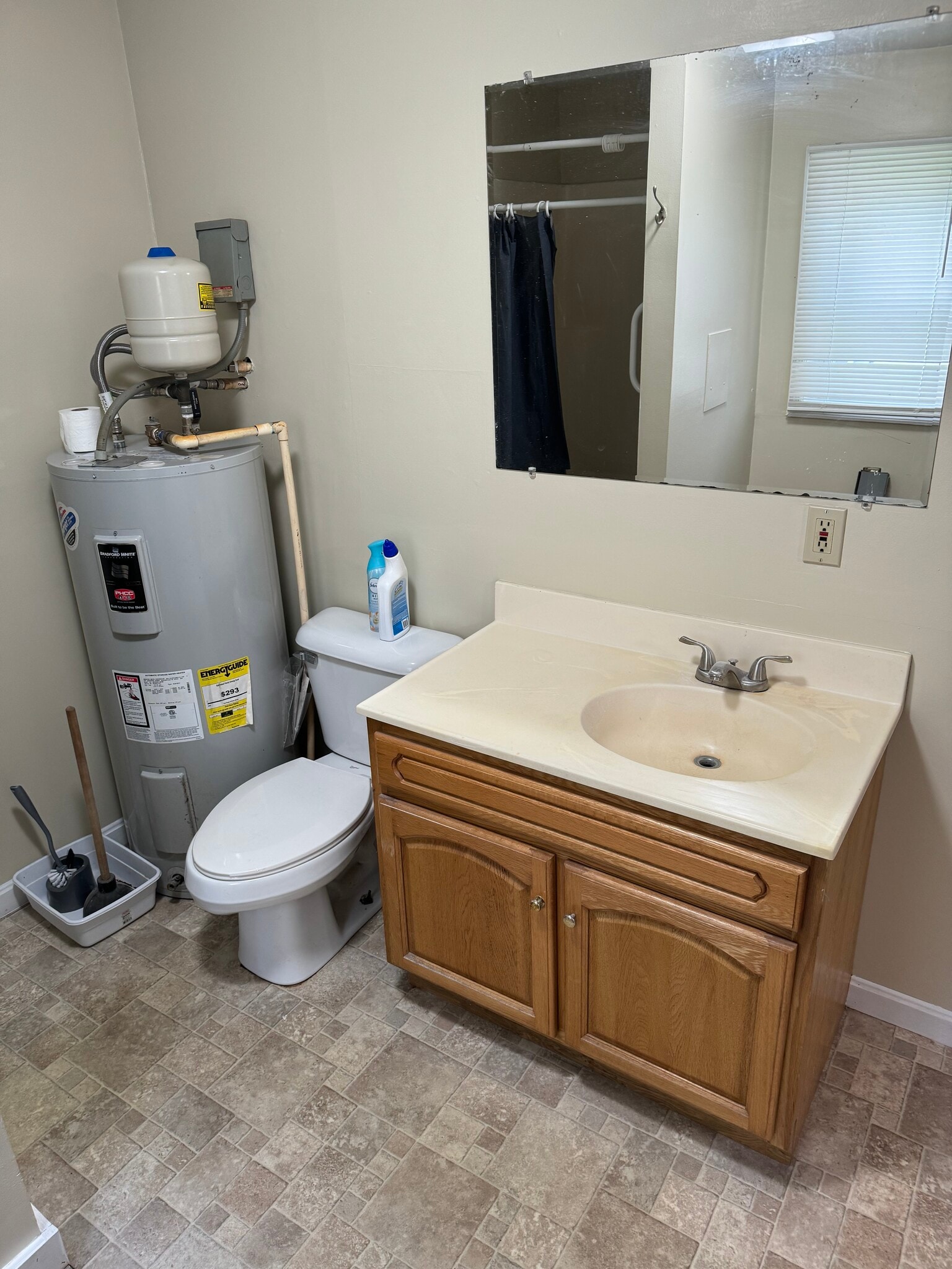 Building Photo - 741 Carlisle St