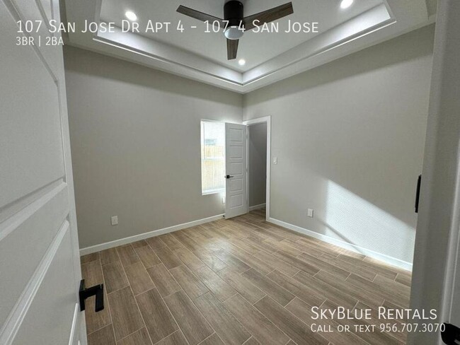 Building Photo - 107 San Jose Dr