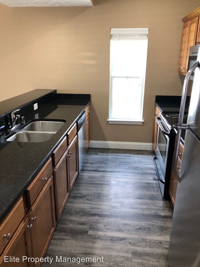 Building Photo - 4 br, 2 bath House - 1523 Kenton St.