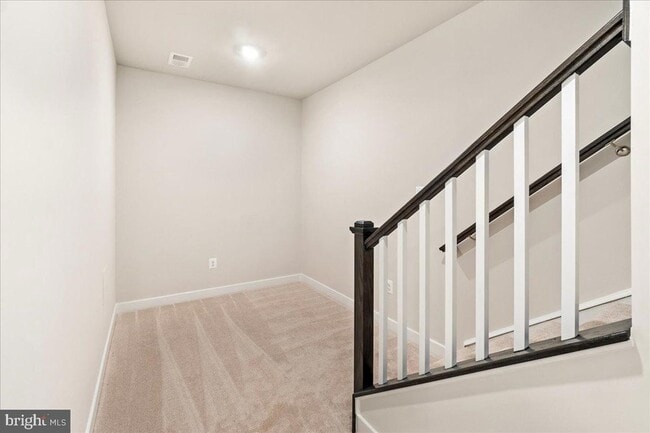 Building Photo - 10132 Lake Linganore Blvd