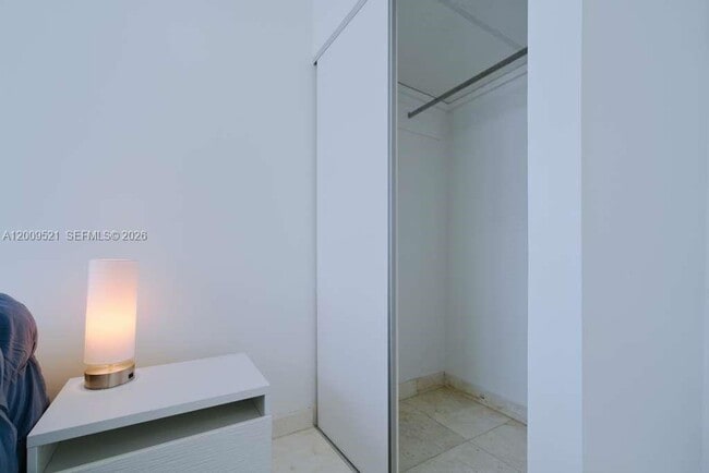 Building Photo - 1408 Brickell Bay Dr