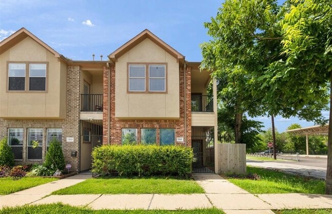 Building Photo - 5545 Cornish St