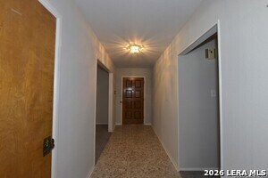 Building Photo - 6010 Windhaven Dr