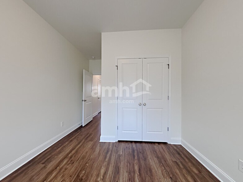 Building Photo - 108 Fairway Crossing Way