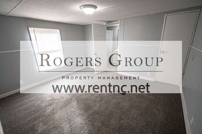 Building Photo - 15 Freedom Ln