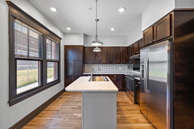 Building Photo - 4004 Porter St