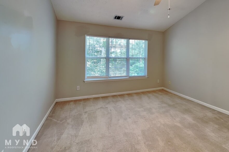 Building Photo - 942 Tree Creek Pkwy