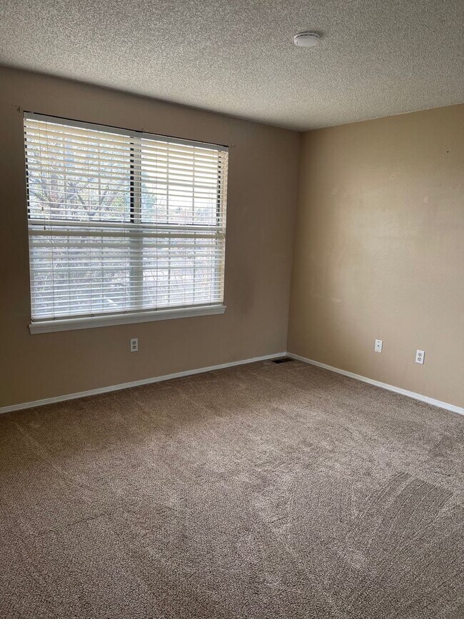 Building Photo - 17497 E Rice Cir