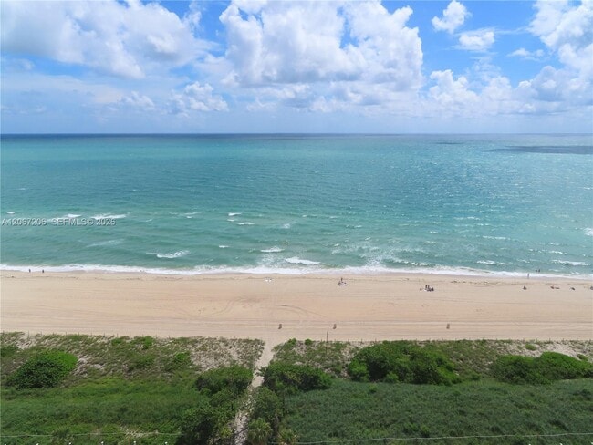 Building Photo - 5701 Collins Ave