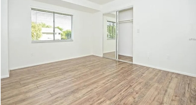 Building Photo - 102 Kristi Ann Ct