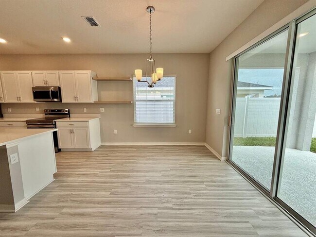 Building Photo - 35519 Bellington Blvd
