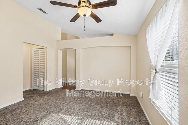 Building Photo - 12387 Anarania Dr