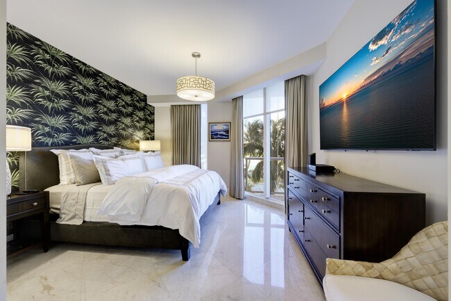 Building Photo - 2700 N Ocean Dr