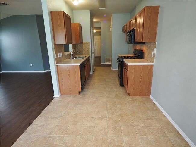 Building Photo - 1705 O'Callahan Dr