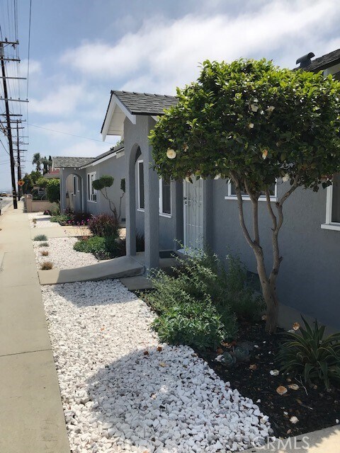 Primary Photo - 1055 W 7th St
