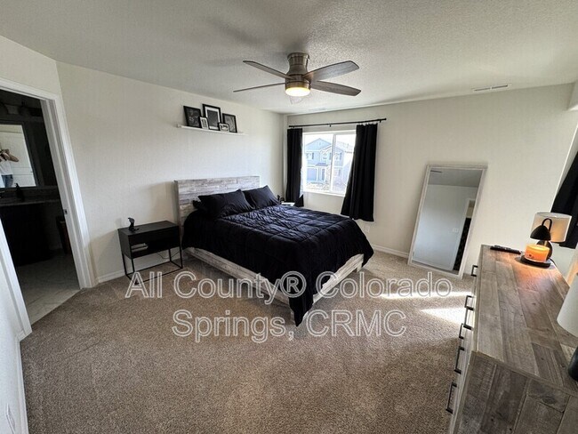 Building Photo - 8145 Phyllite Dr