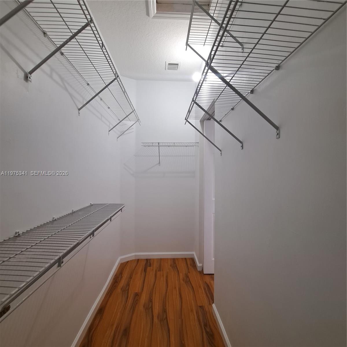 Building Photo - 642 SW 106th Ave