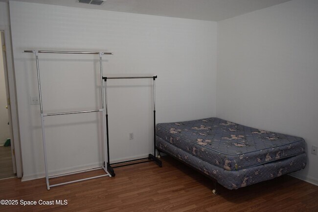 Building Photo - 501 Tortuga Way