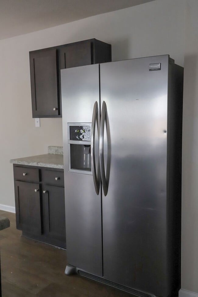 Building Photo - Spacious 4-Bedroom Home for Rent in St. Ma...