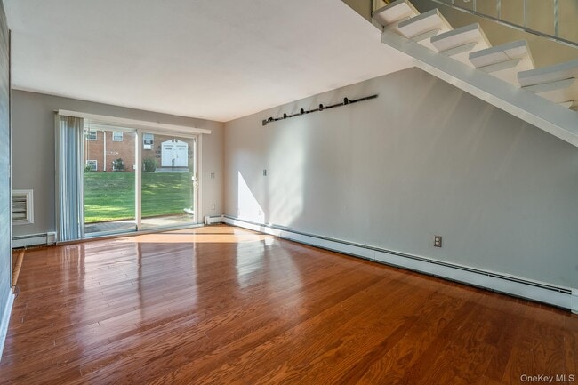 Building Photo - 23 Alpine Dr