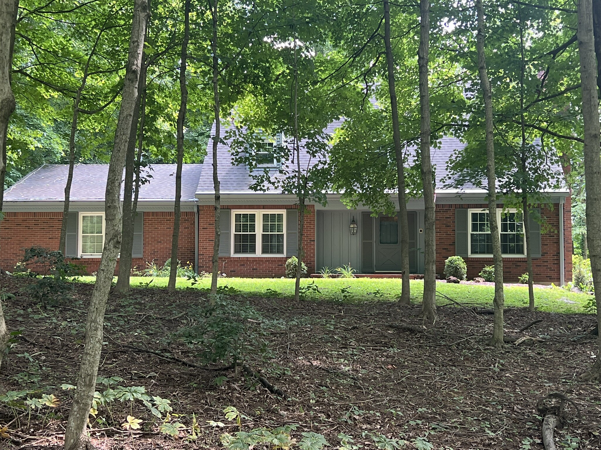 Building Photo - 1075 Woodland Ave