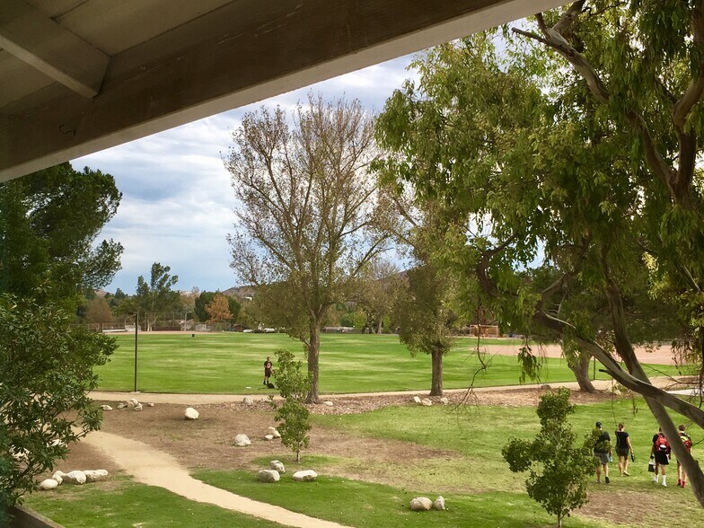 Building Photo - 672 Garland Court