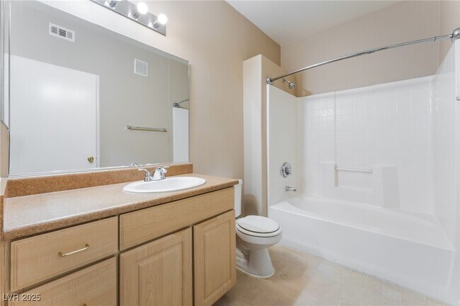 Building Photo - 8250 N Grand Canyon Dr