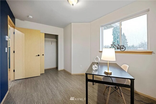 Building Photo - Beautifully Updated 3 Bed, 2.5 Bath Townhome in Monroe