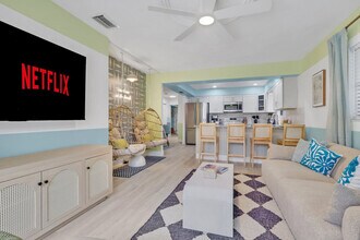 Building Photo - 758 103rd Ave N