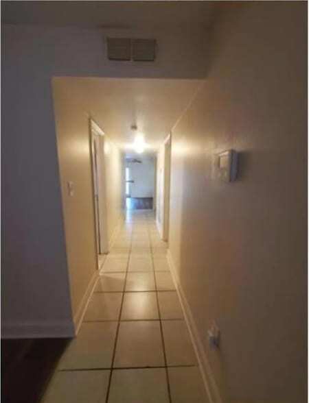 Building Photo - 7201 Salem Dr