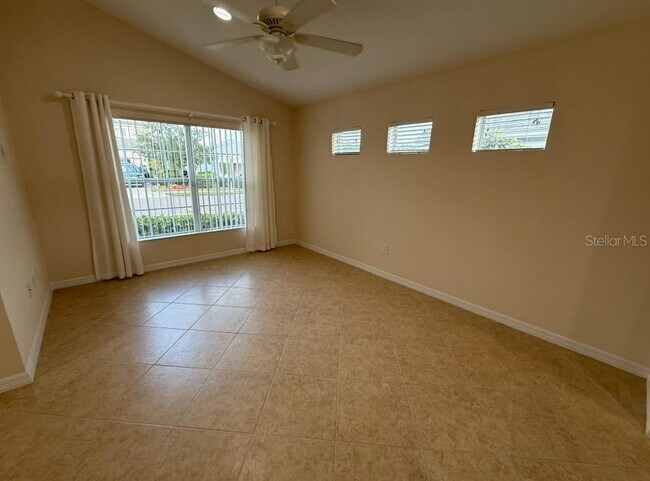 Building Photo - 4015 Cottage Hill Ave