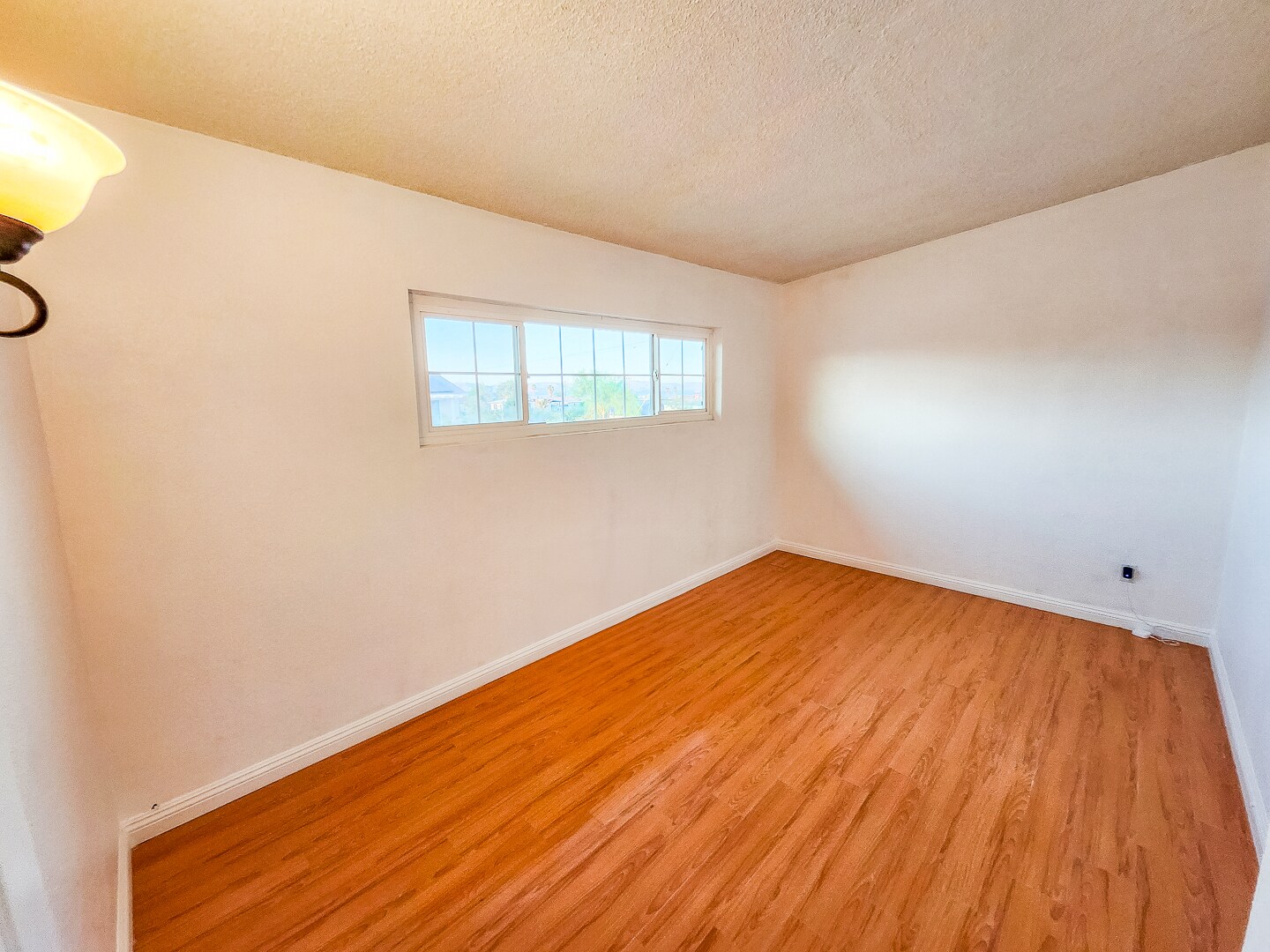 Building Photo - 5527 Baileya Ave