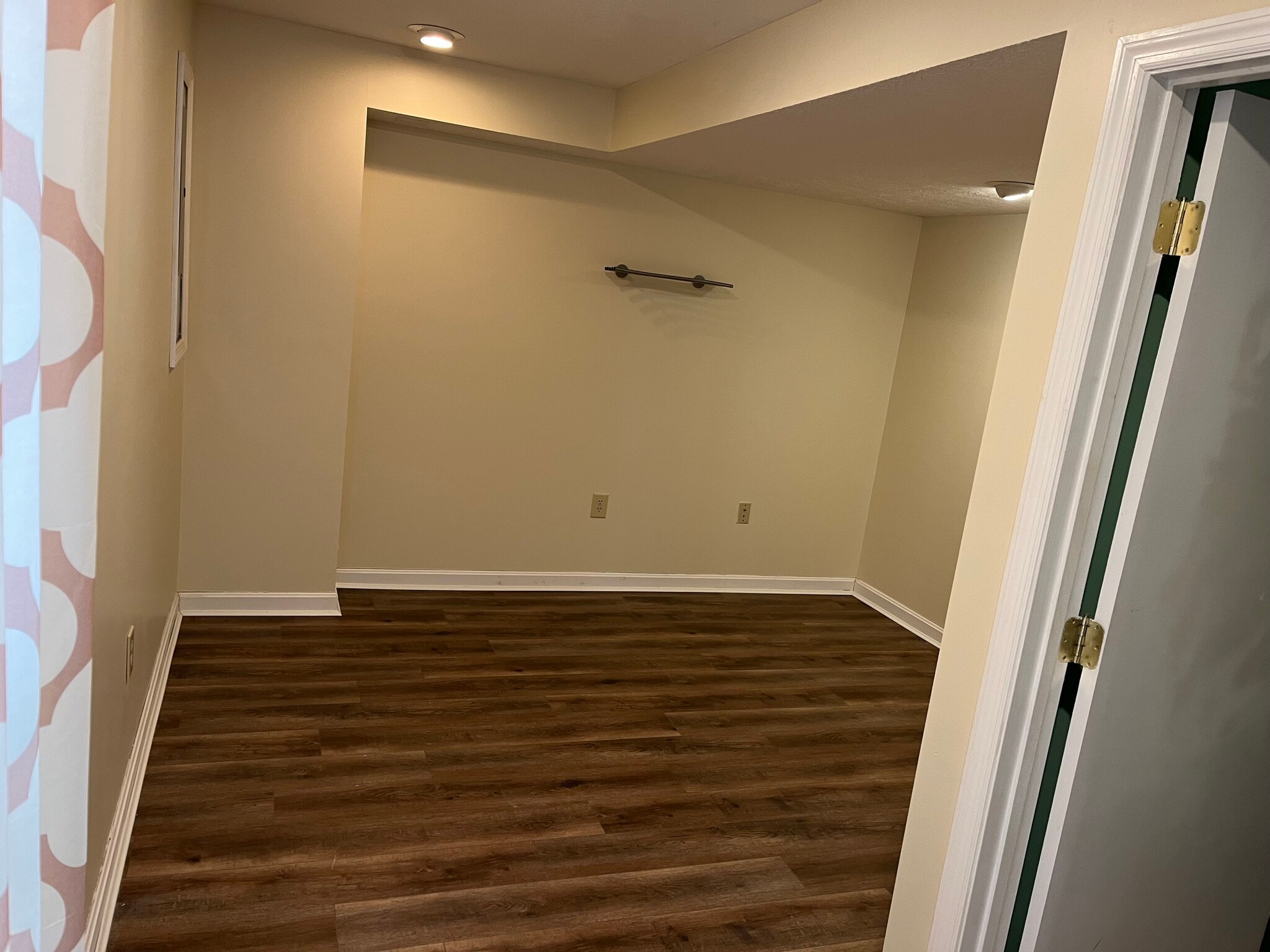 Finished LL - 5795 Reserve Ct