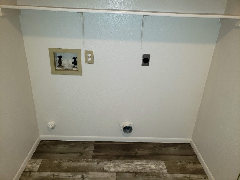 Building Photo - 13018 Chimney Oak Dr