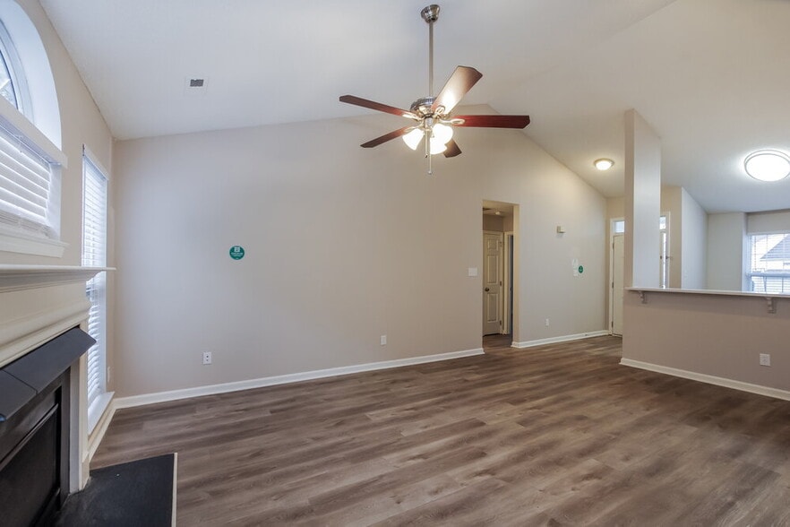 Building Photo - 9129 Shenington Pl