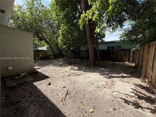 Building Photo - 7712 NE 1st Ct