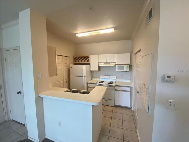 Building Photo - 2564 Robert Trent Jones Dr