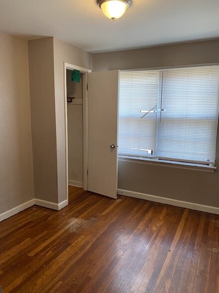 Building Photo - 10063 Coburg Lands Dr