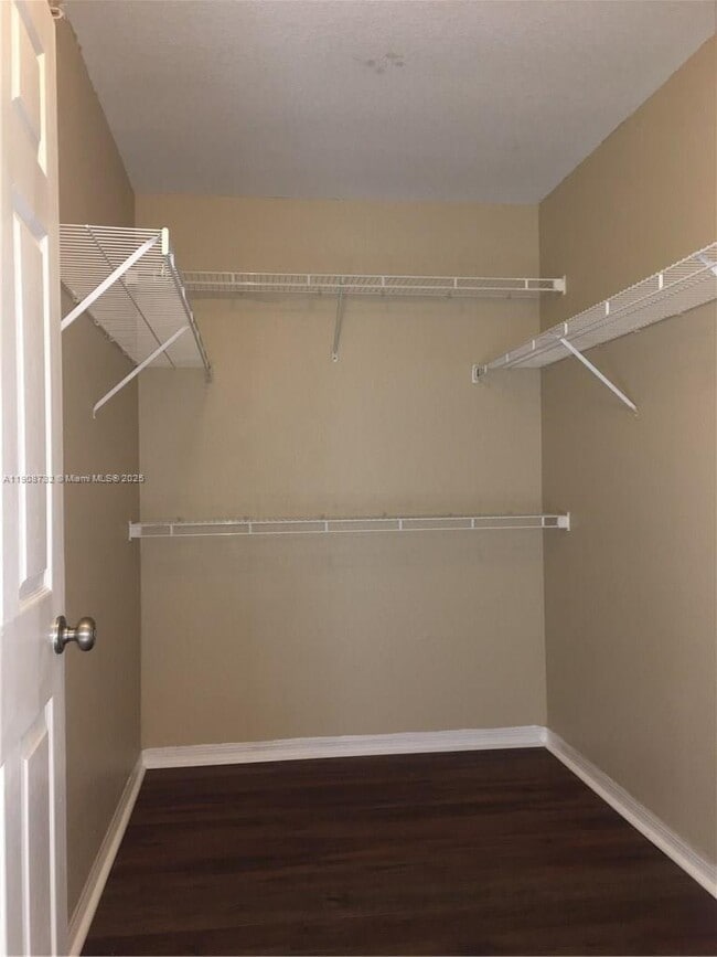 Building Photo - 15035 Michelangelo Blvd