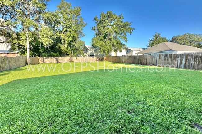 Building Photo - 1189 Forest Heights Rd